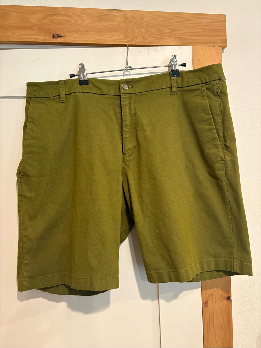 Lululemon Commission Classic Fit Short 9”